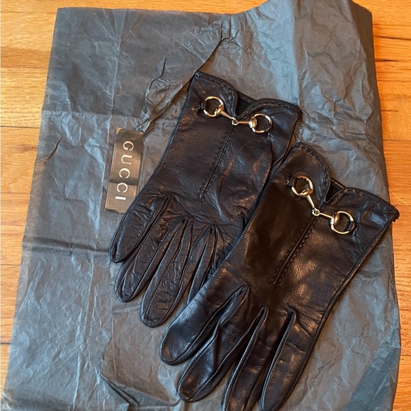 Gucci Black Leather Women's Gloves with Gold Accents